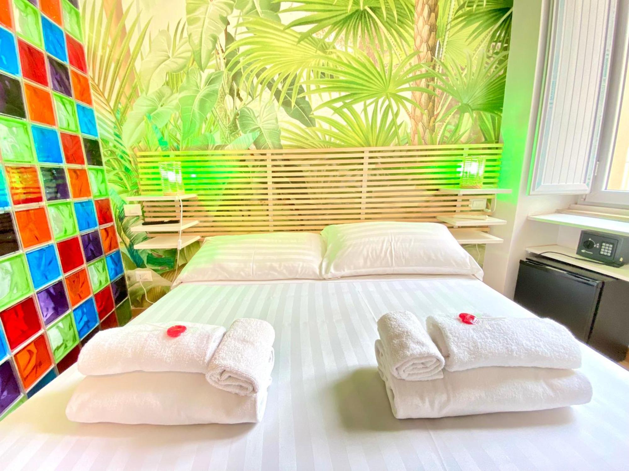 Kiss Me Rome Luxury Rooms — Photos 3